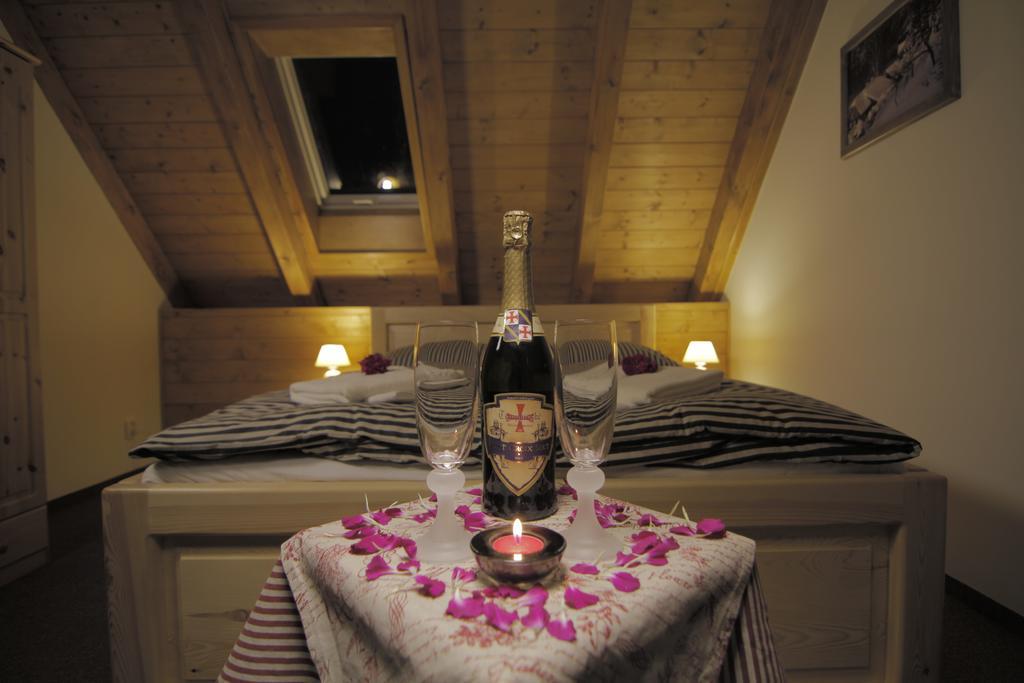 Pension U Lipy Bynovec Zimmer foto
