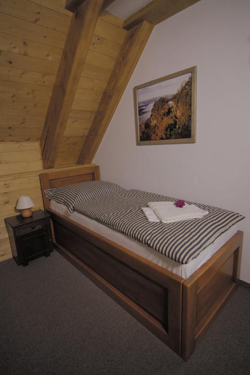 Pension U Lipy Bynovec Zimmer foto
